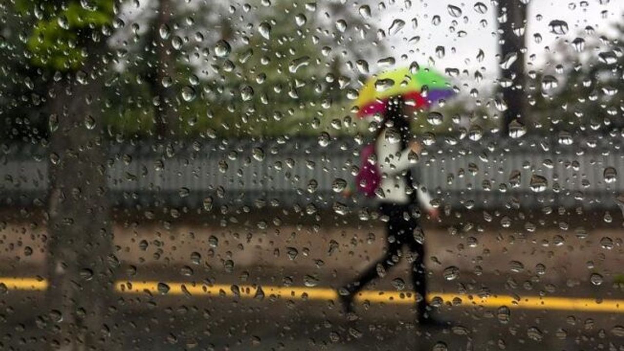 Meteoroloji'den kuvvetli sağanak yağış uyarısı