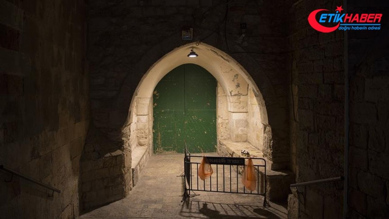 İsrail polisi Mescid-i Aksa’nın kapılarını kapattı