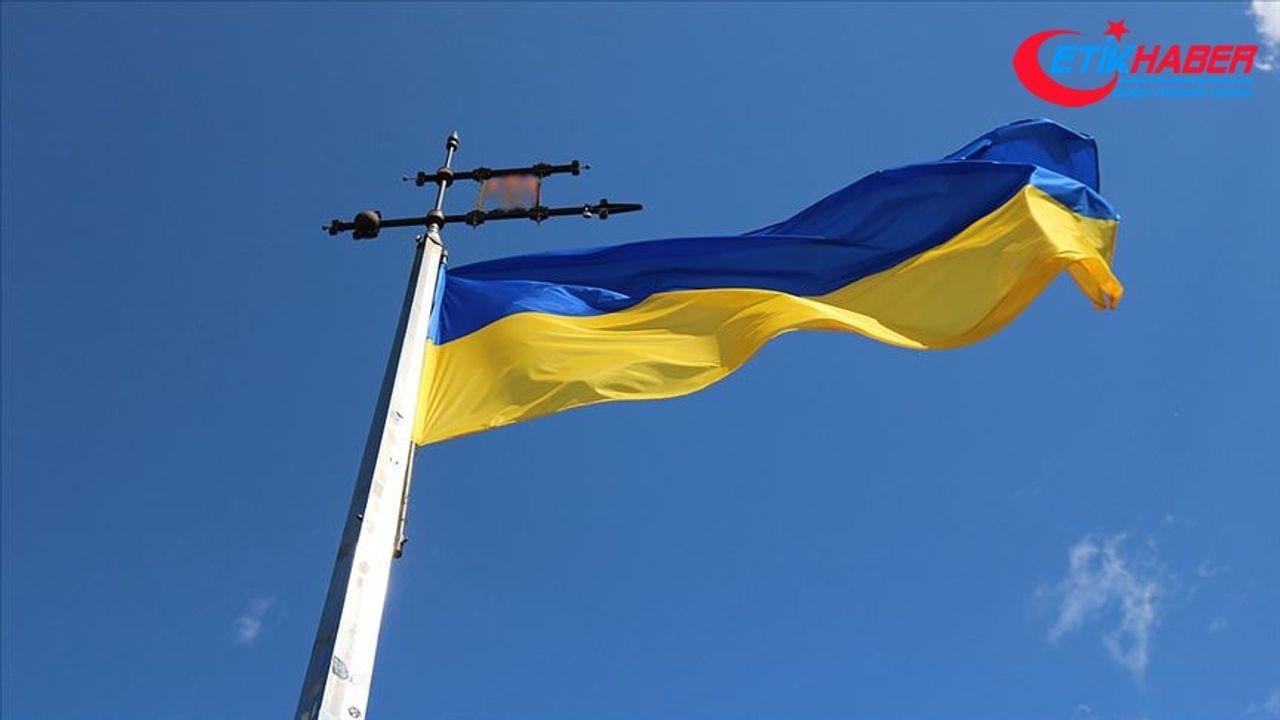 Ukrayna'da artık kimliklerde başörtülü fotoğraf kullanılabilecek