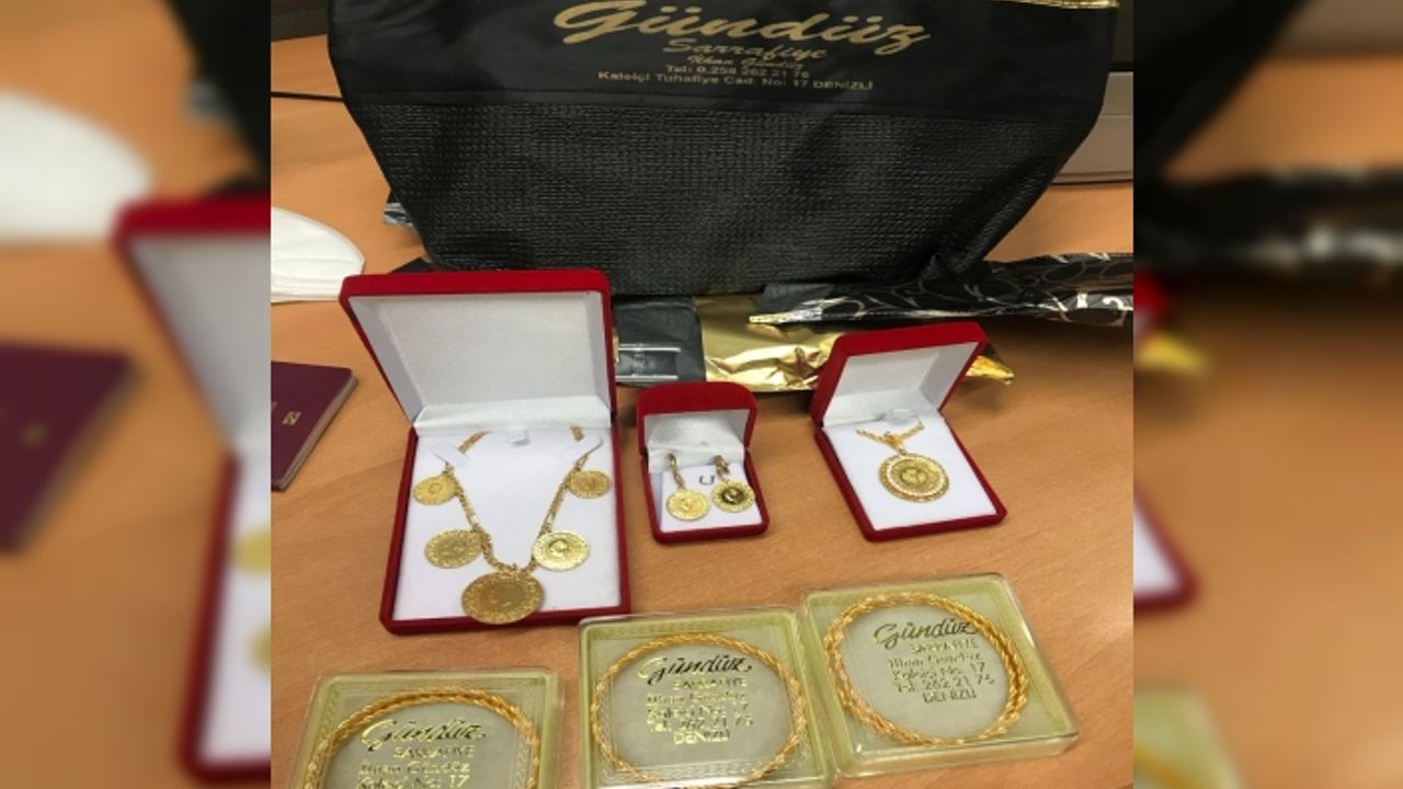 Almanya’da polis yolcunun bagajında bulunan altınlara el koydu