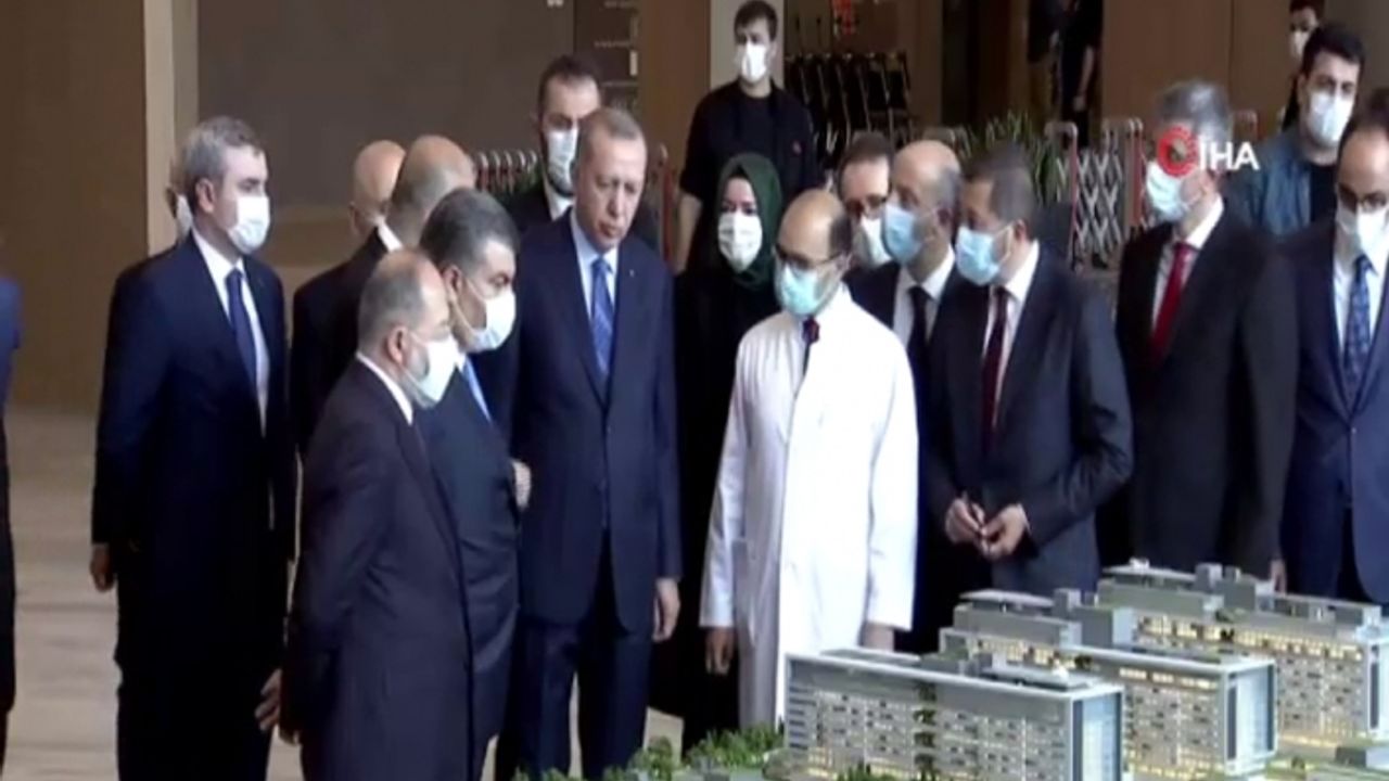 Cumhurbaşkanı Erdoğan, Başakşehir Çam ve Sakura Şehir Hastanesi’nde
