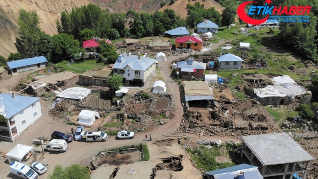 "Bingöl depreminde 22 yapı yıkıldı, 214 yapı ağır hasar gördü"