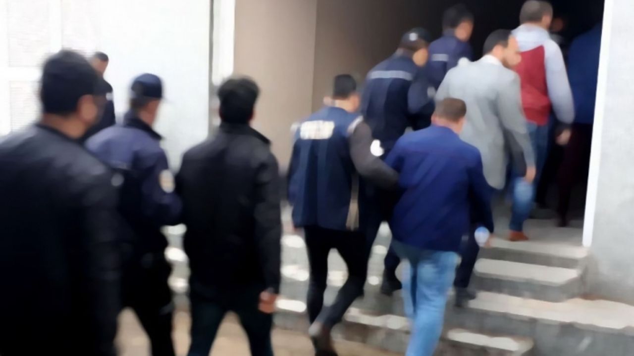 Eskişehir'de FETÖ operasyonunda 7 şüpheli yakalandı