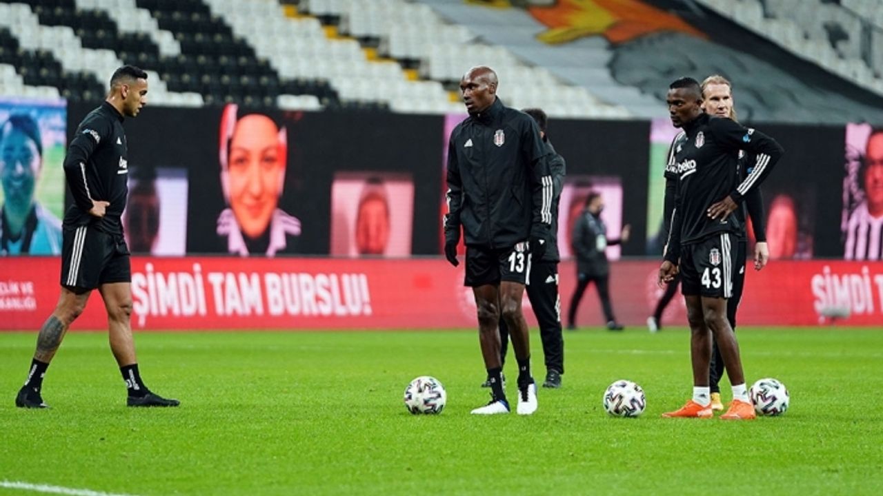 Beşiktaş savunmayı düzeltiyor