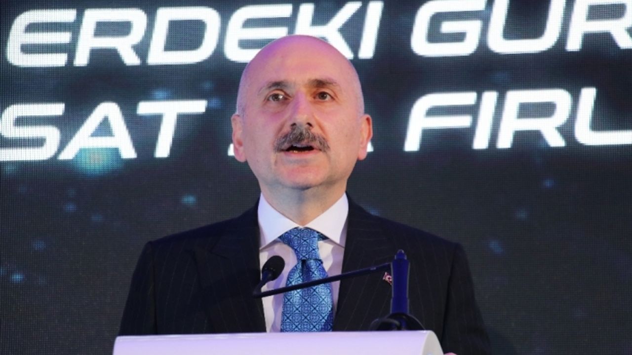 Bakan Karaismailoğlu: "Türksat 5A uydusu, 8 Ocak 04.28’de yörüngesine fırlatılacak"