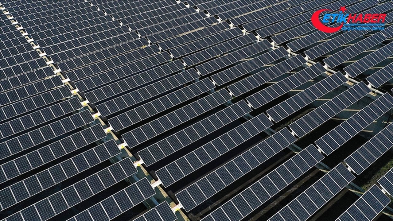 Güneş enerjisi kapasitesinde yıllık bazda artışın 2021'de yüzde 100'ü aşması bekleniyor
