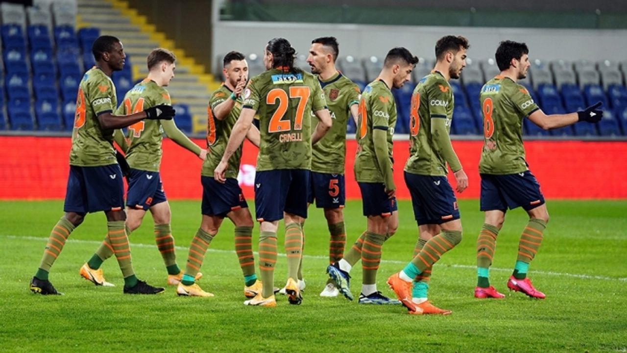 Medipol Başakşehir'in iki haftalık galibiyet serisi sona erdi