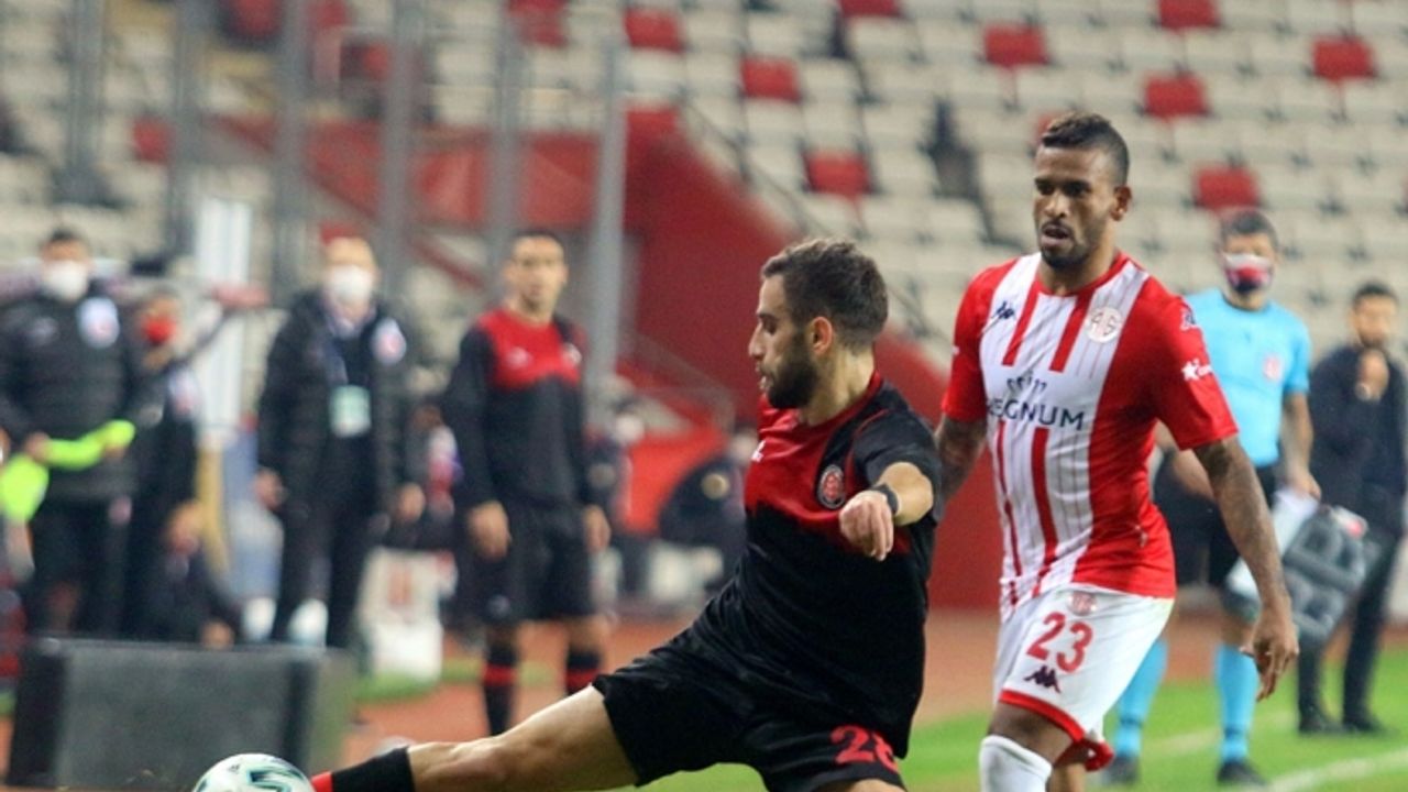 Süper Lig: FT Antalyaspor: 3 - Fatih Karagümrük: 1 (Maç sonucu)