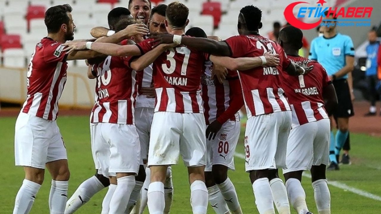 Sivasspor, UEFA Avrupa Konferans Ligi'nde mücadele etme hakkı kazandı