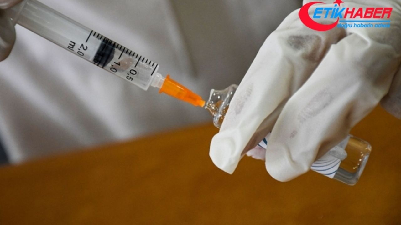 Sağlık Bakanlığınca uygulanan birinci ve ikinci doz aşı miktarı 40 milyonu aştı
