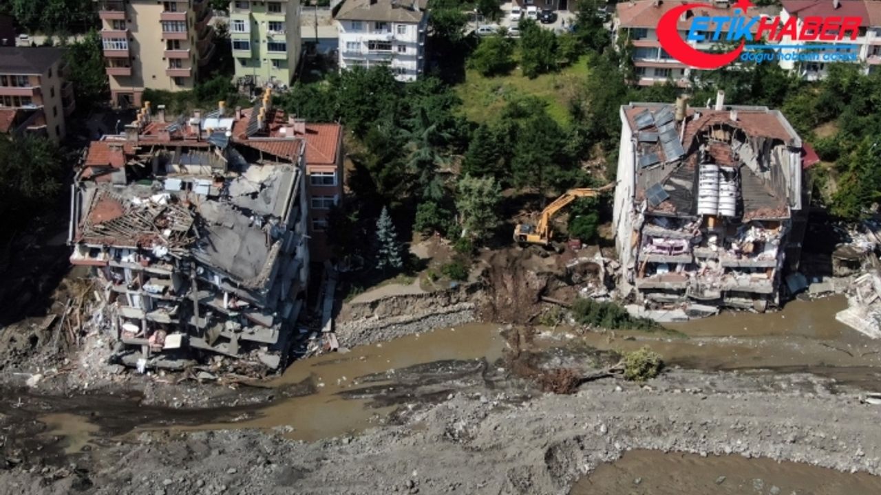 Karadeniz’deki sel felaketinde can kaybı 81’e yükseldi