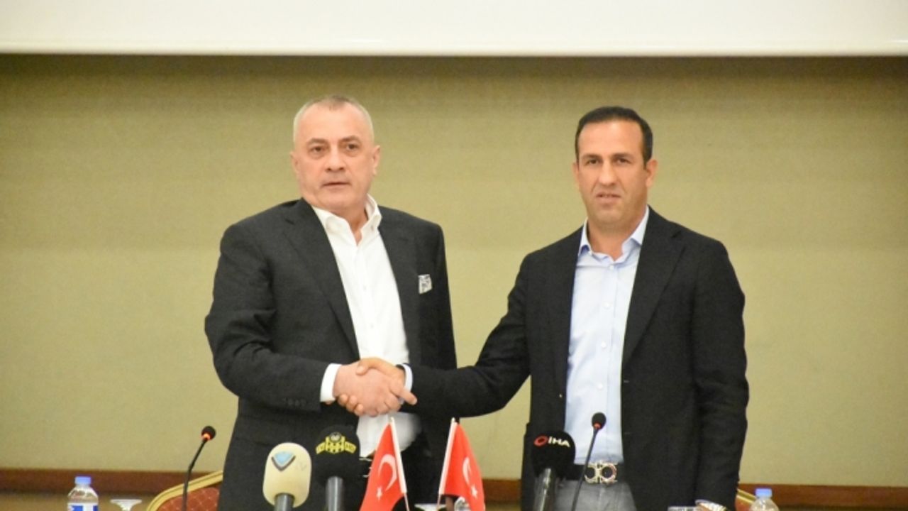 Yeni Malatyaspor, Öznur Kablo ile sponsorluk anlaşması imzaladı