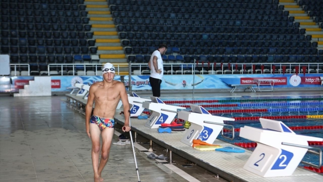 Engelli yüzücü Metehan'ın hedefi milli forma altında başarılar kazanmak