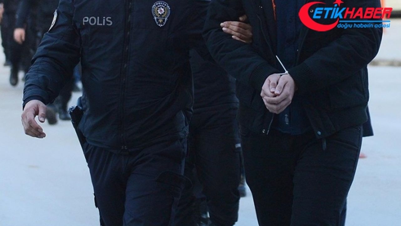 Mersin'deki FETÖ operasyonunda yakalanan 12 zanlı adliyeye sevk edildi