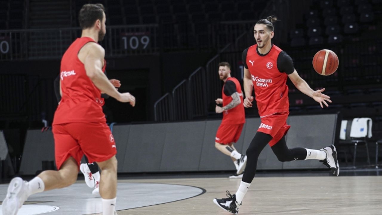 A Milli Erkek Basketbol Takımı, Yunanistan maçı hazırlıklarını sürdürdü