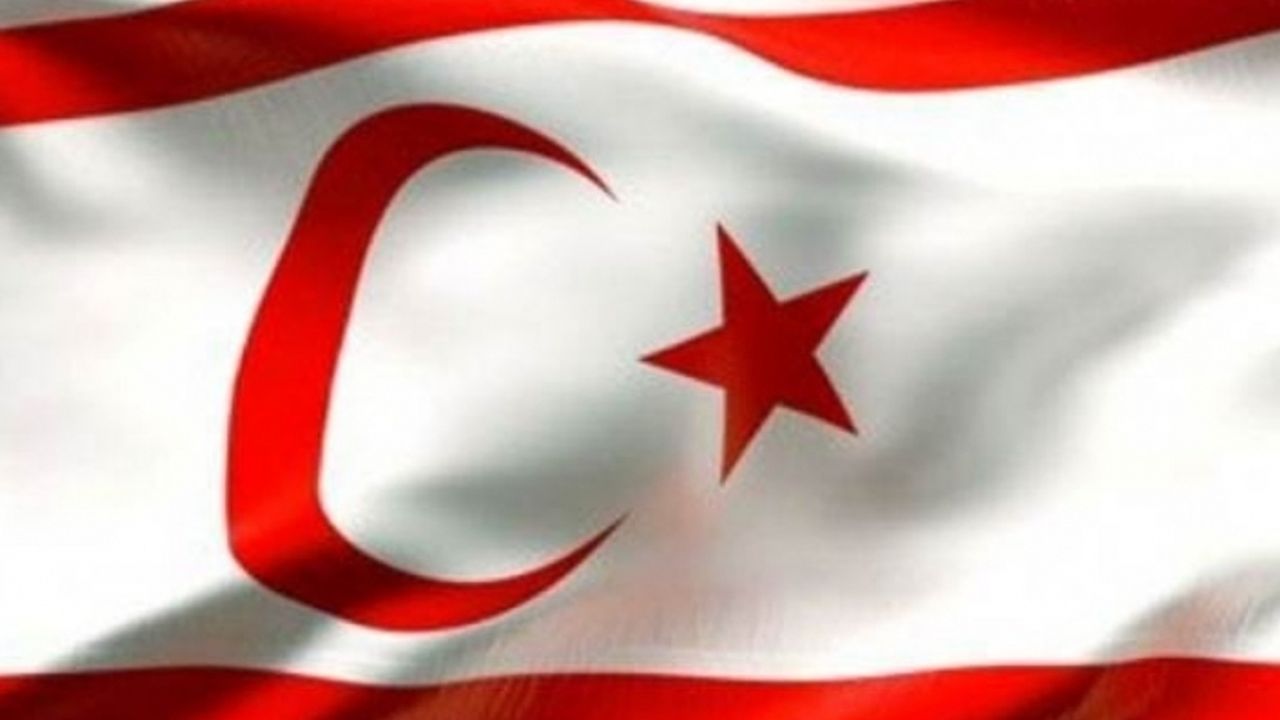 KKTC Başbakanı Sucuoğlu, yeni kabineyi Cumhurbaşkanı Tatar’a sundu