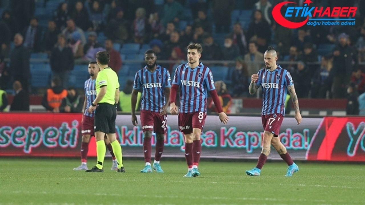 Şampiyon Trabzonspor, sezonu Medipol Başakşehir deplasmanında tamamlıyor