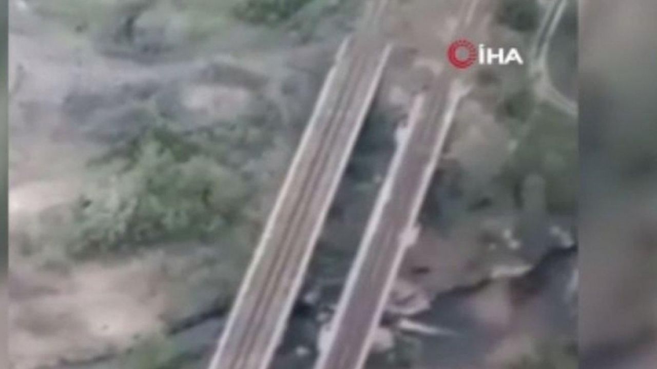 Ukrayna, Rus ordusunu engellemek için bir köprüyü daha havaya uçurdu