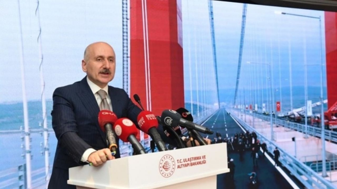 Bakan Karaismailoğlu: “İstanbul Havalimanı'nda bagaj alım 16 dakika, check-in 1 dakika sürüyor“