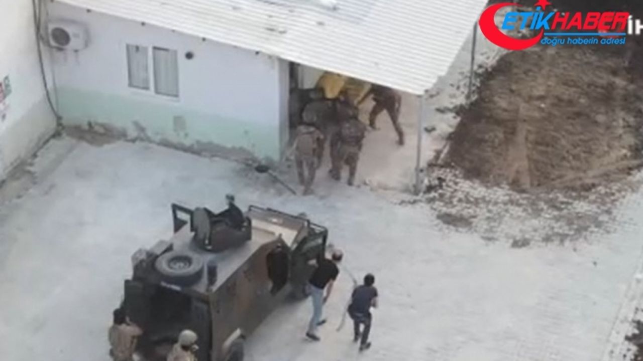 Mersin'de eylem hazırlığındaki 2 PKK'lı nefes kesen operasyonla yakalandı
