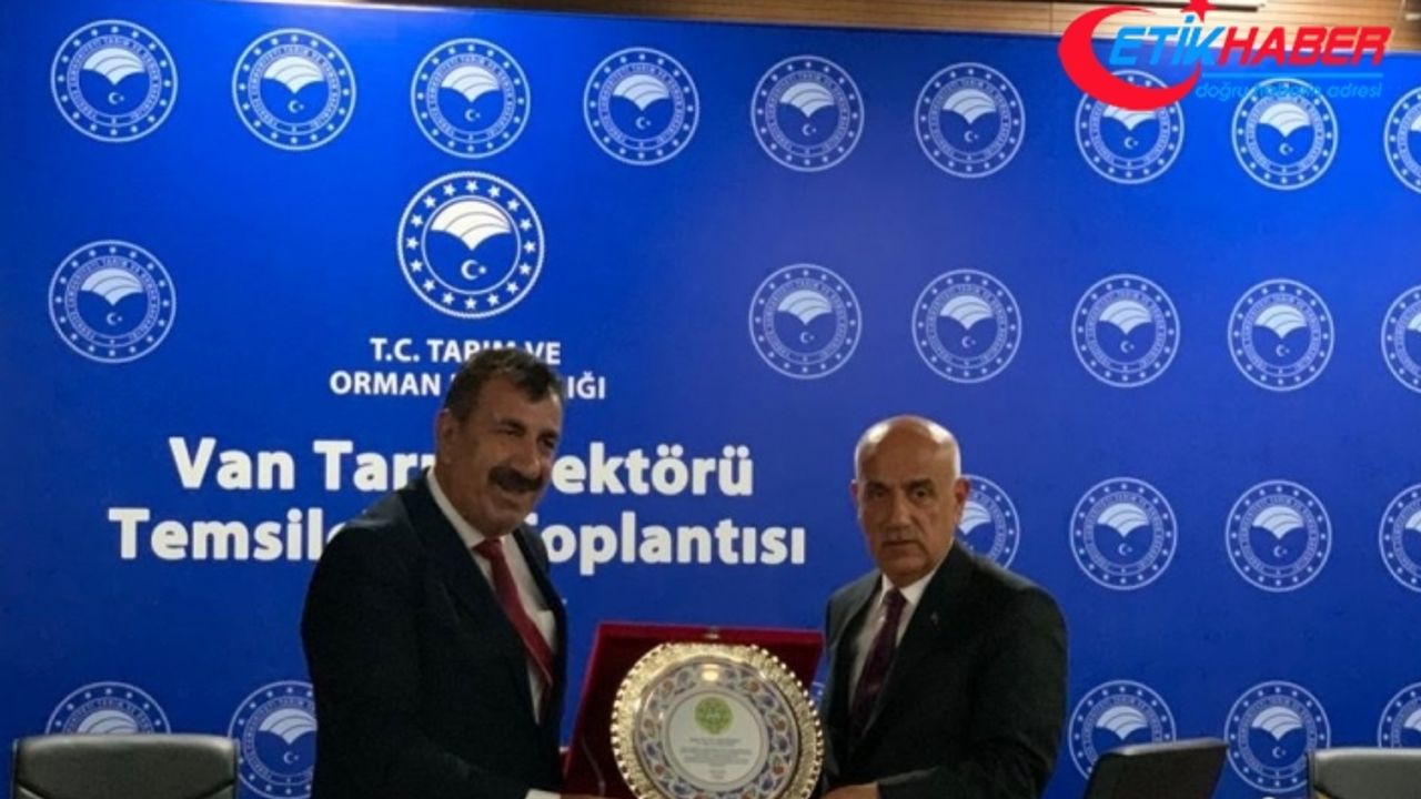 Bakan Kirişci, TÜDKİYEB Genel Başkanı Çelik ile bir araya geldi