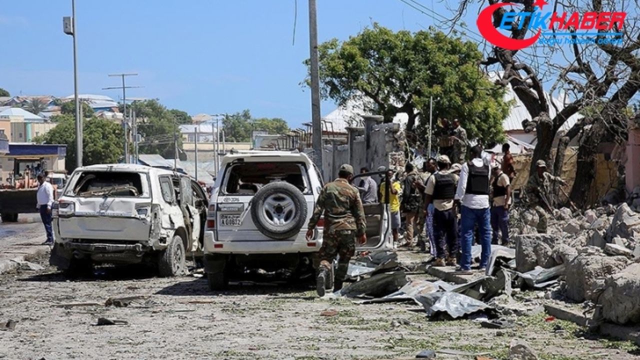 Somali'deki üç ayrı bombalı saldırıda en az 12 kişi öldü