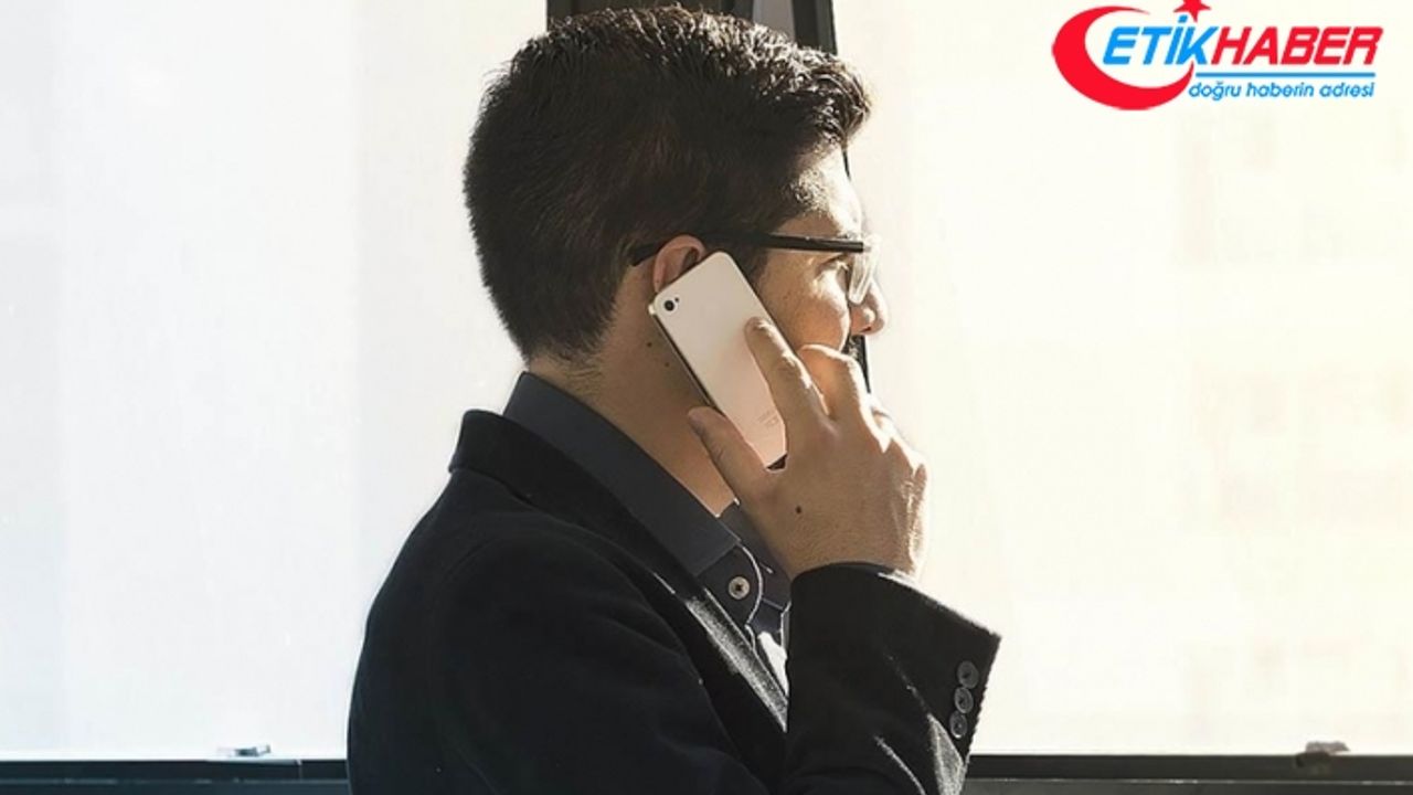 Türkiye'de cep telefonuyla 3 ayda 80,1 milyar dakika konuşuldu