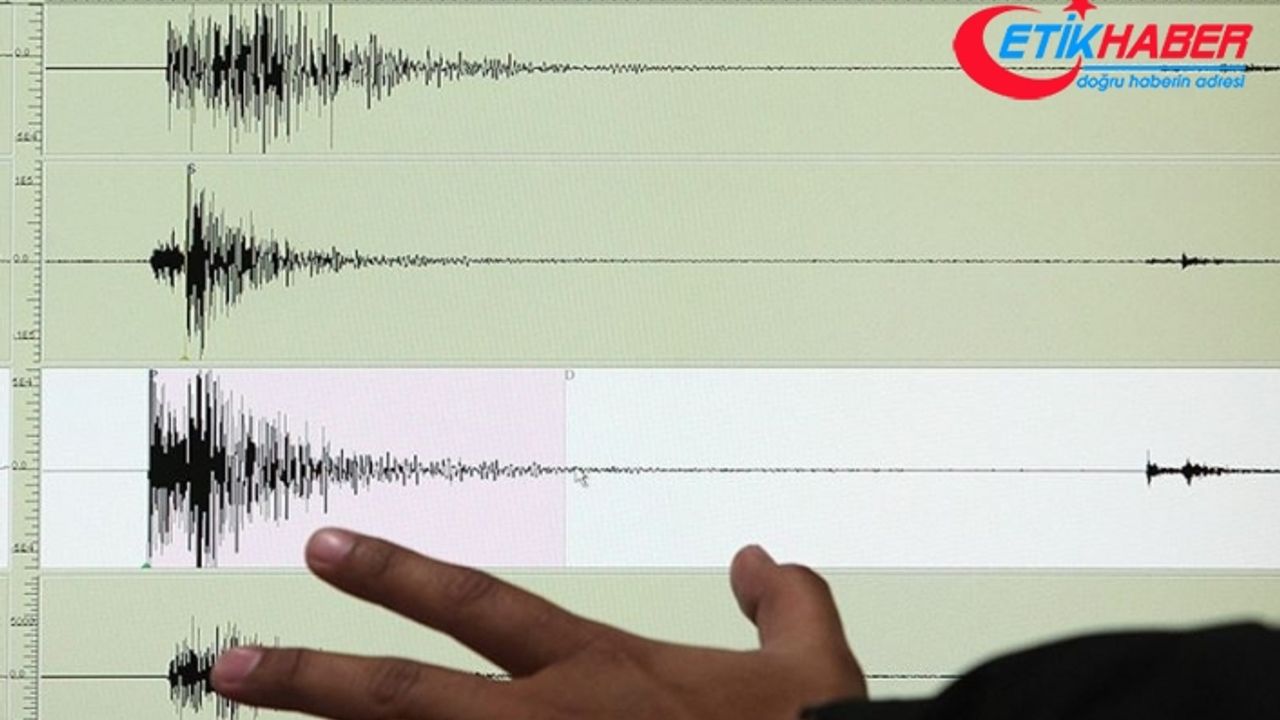 Endonezya'da 7 büyüklüğünde deprem meydana geldi