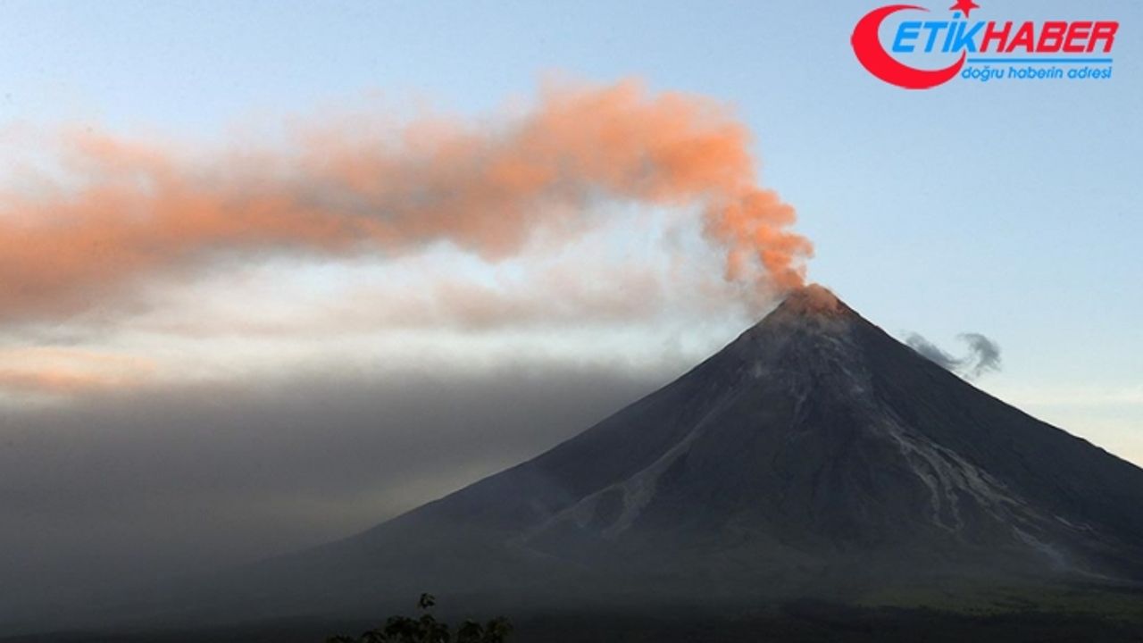 Filipinler'de Mayon yanardağı çevresinde alarm seviyesi yükseltildi