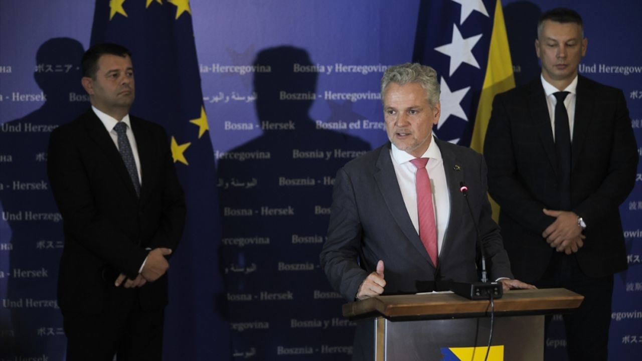 Bosna Hersekli Bakan Nesic: "2030'a kadar AB üyesi olmazsak, AB bizim için anlamını yitirecek"