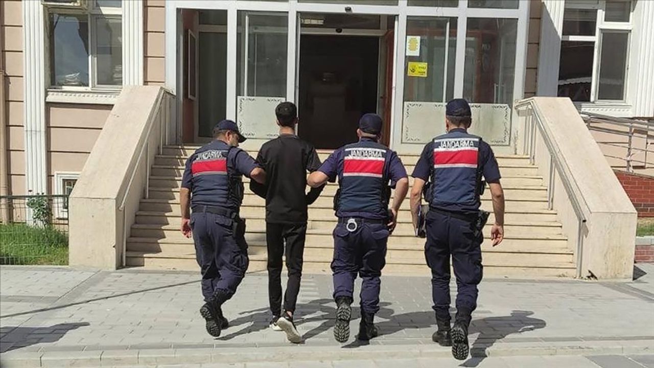 Edirne'de Yunanistan'a kaçmaya çalışan 23 terör örgütü mensubu yakalandı