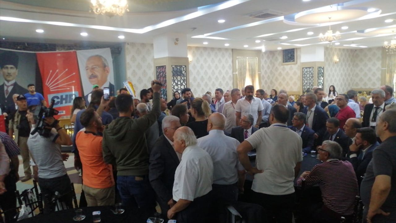 Afyonkarahisar'da CHP merkez ilçe kongresinde gerginlik