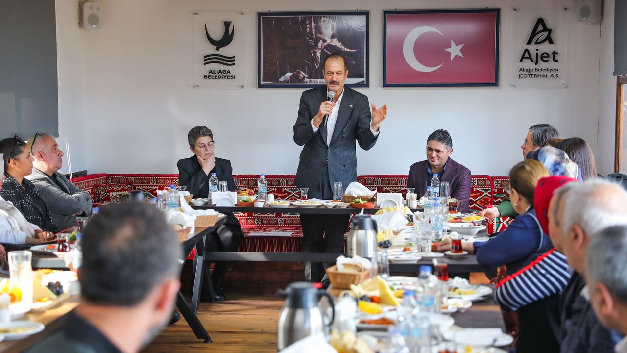 MHP’li Osmanağaoğlu Aliağa’da muhtarlarla bir araya geldi