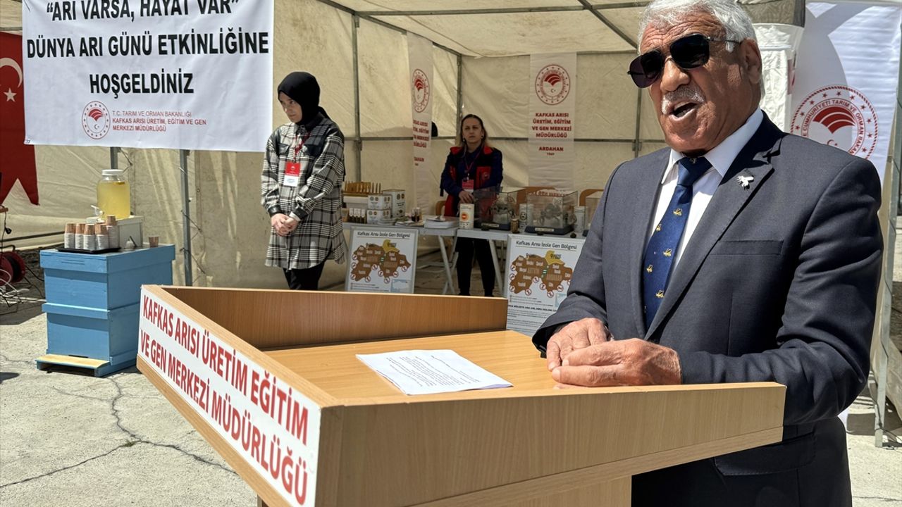 Ardahan'da "Dünya Arı Günü" etkinliği düzenlendi