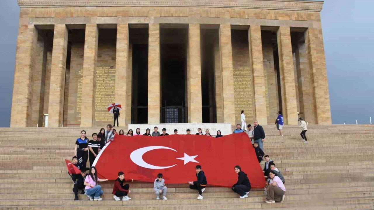 Kastamonu’da öğrencilerden Anıtkabir ziyareti