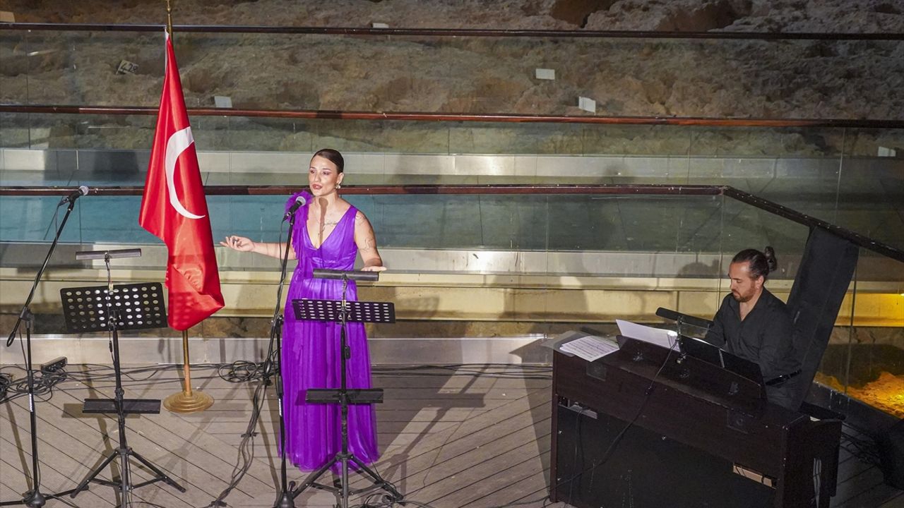 Antalya Devlet Opera ve Balesi 15 Temmuz konseri düzenledi