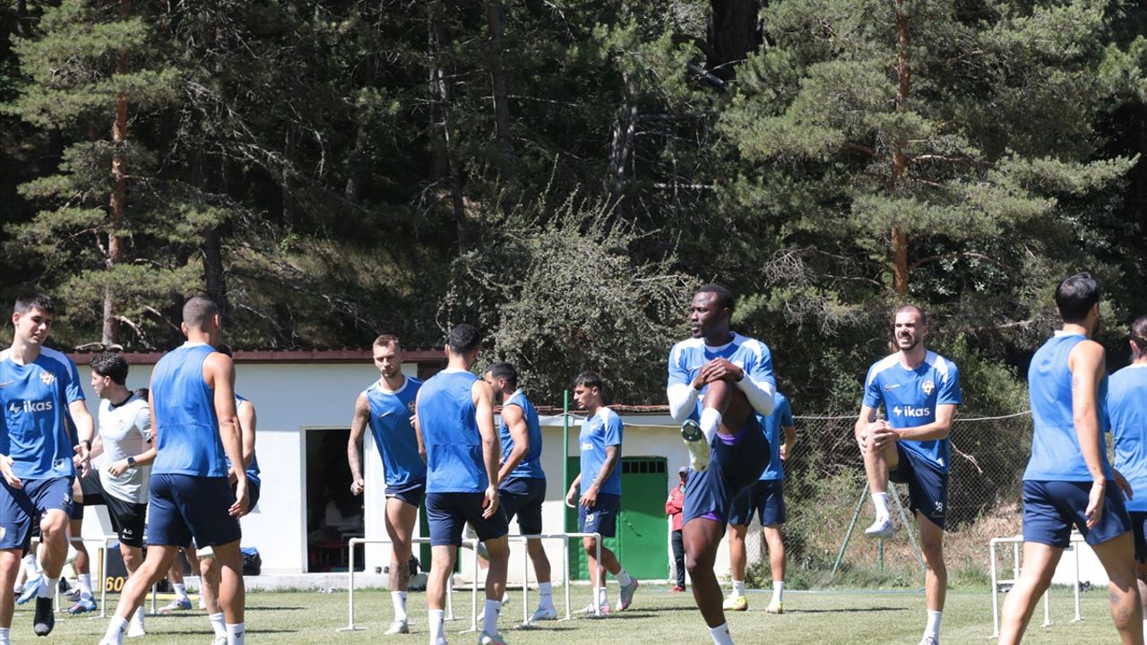 Eyüpspor, üçüncü etap kamp çalışmalarına Bolu'da başladı