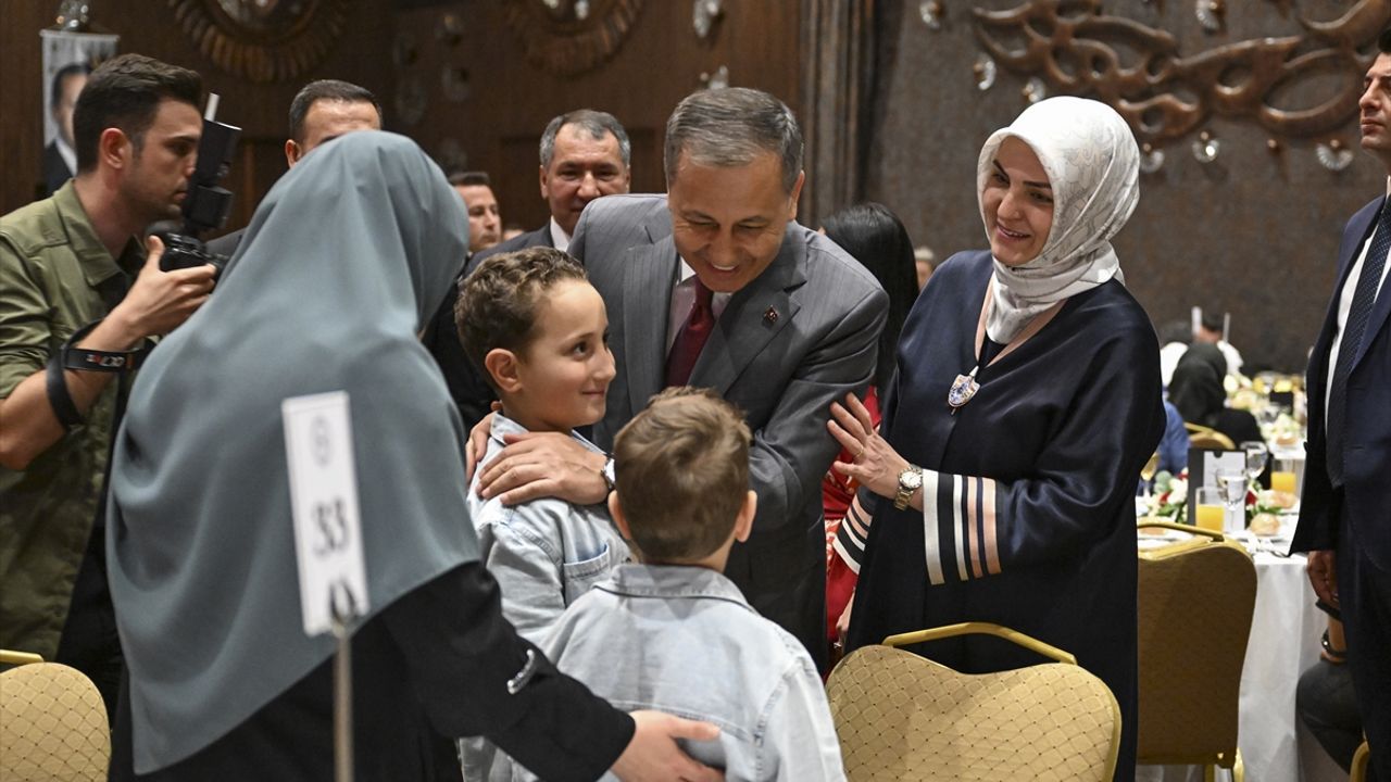 İçişleri Bakanı Yerlikaya, Şehit Aileleri ve Gaziler ile Yemek Programı'nda konuştu:
