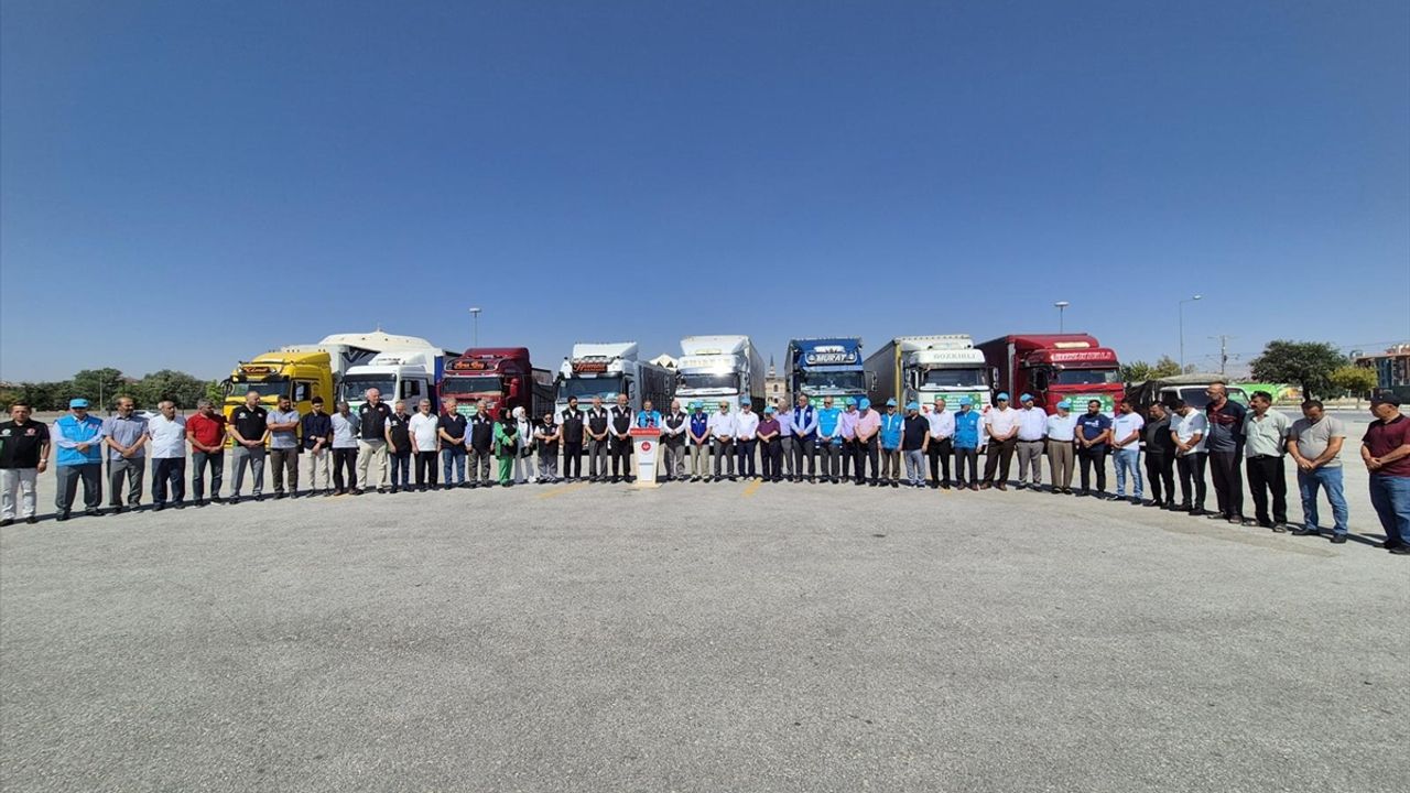 Konya'dan 8 yardım tırı, Adıyaman'daki 100 depremzede çiftin toplu düğünü için yola çıktı