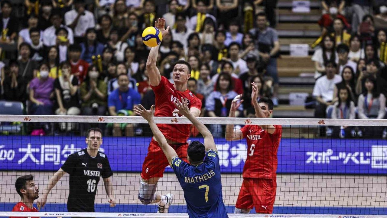 A Milli Erkek Voleybol Takımı, Brezilya’ya 3-1 kaybetti