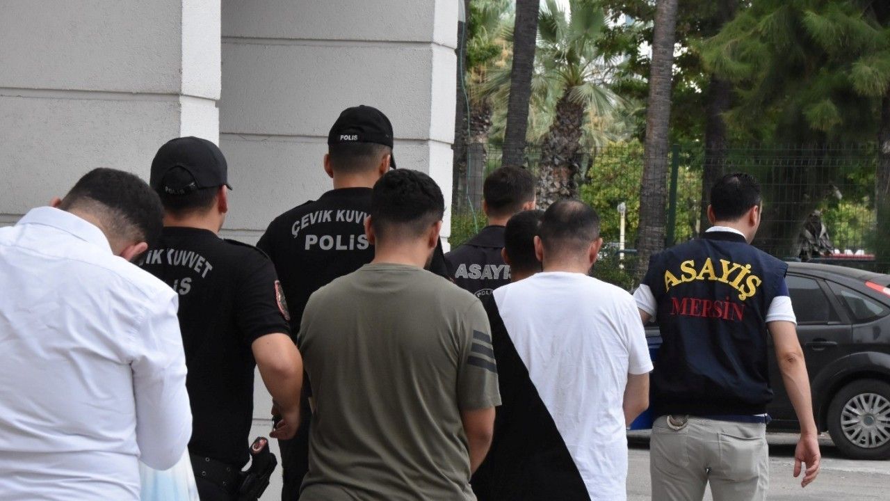 Mersin’de suç örgütüne şafak operasyonu: 18 gözaltı