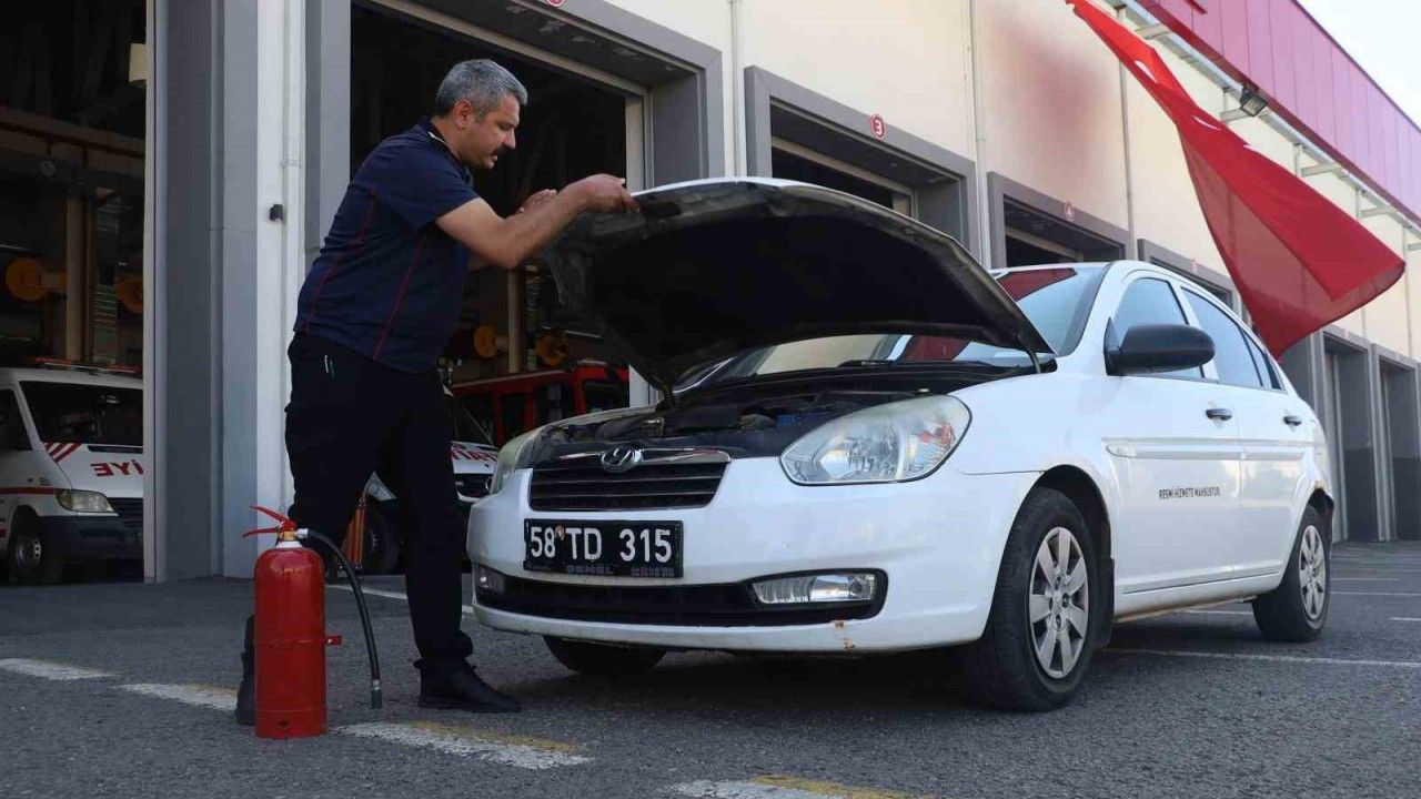 Uzmanından araç yangını uyarısı: "Elektrikli araçlara müdahale farklı"