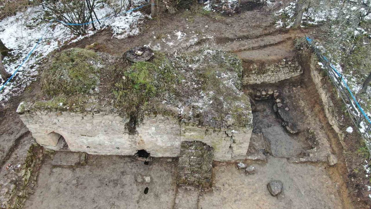 UNESCO Dünya Miras Listesi'ndeki Mahmut Bey Camii'nin bulunduğu köyde hamam restore edilecek