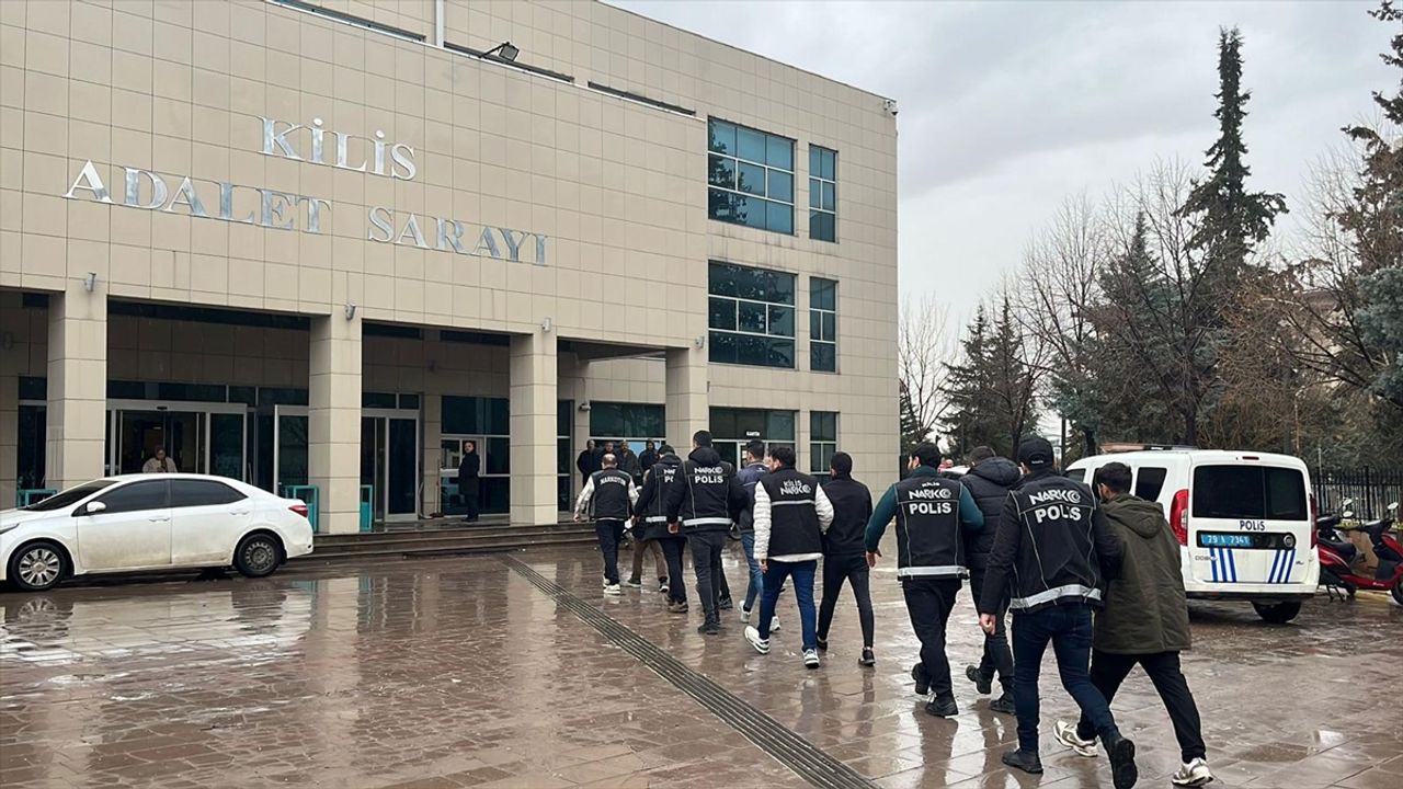 Kilis'te uyuşturucu operasyonunda 7 zanlı tutuklandı