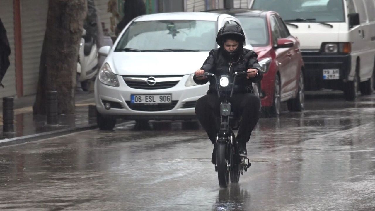 Kilis'te yağış etkili oluyor