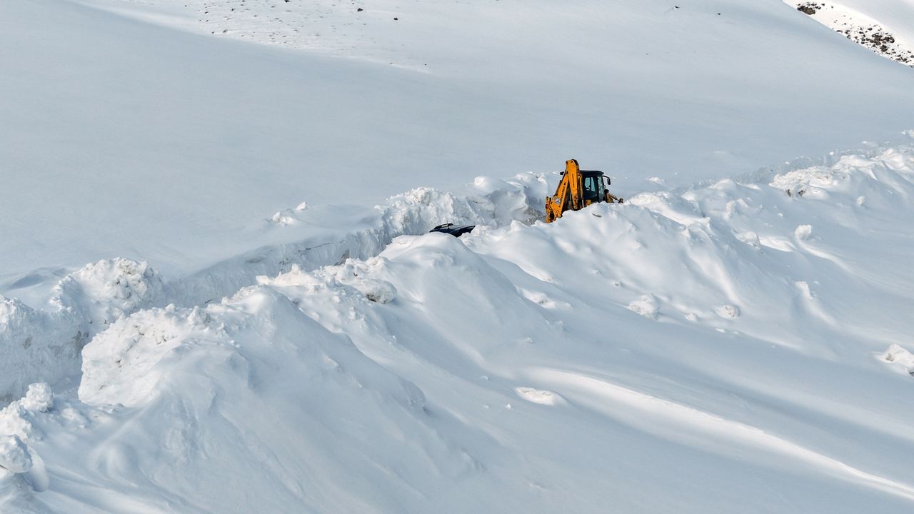 Van, Hakkari ve Bitlis'te kar etkisini sürdürüyor