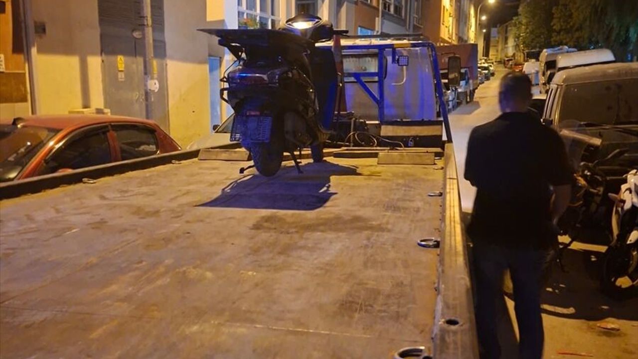 Eskişehir'de polisten kaçtığı motosikletin plakası için çalıntı ihbarı yapan sürücüye 305 bin lira ceza