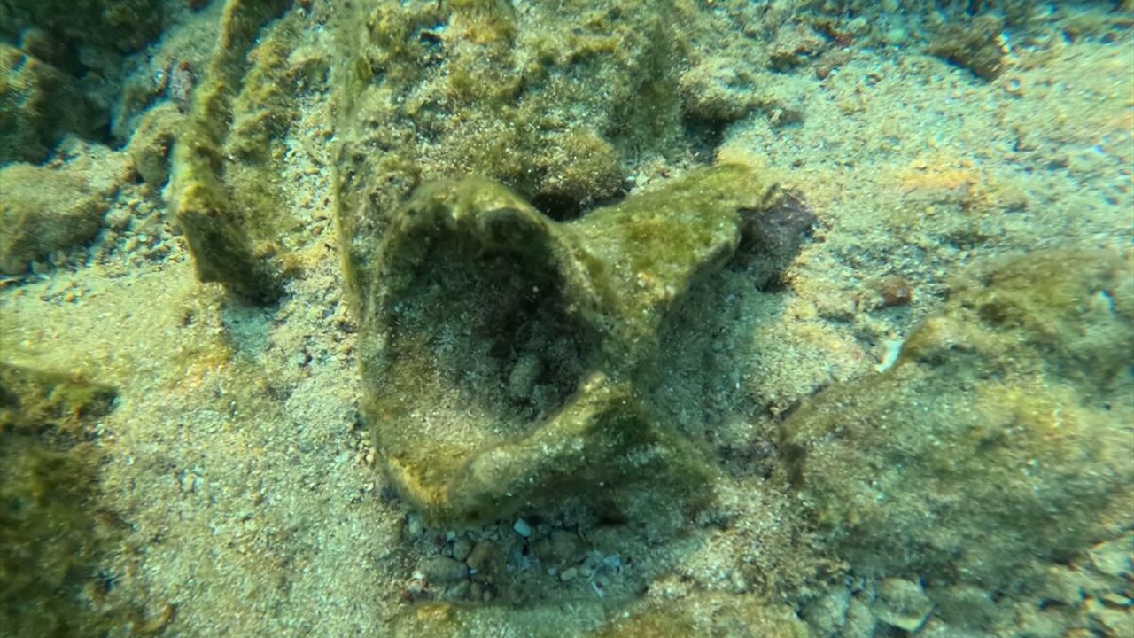 Muğla'da çocuğun dalışta fark ettiği kalıntılar antik izlere işaret etti