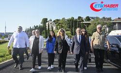 15 Temmuz Şehitler Köprüsü'ne şehitlerin anısına Türk bayrağı asıldı