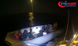 İzmir açıklarında geri itilen 13 düzensiz göçmen kurtarıldı